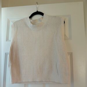 Abercrombie Women's Cream Sweater Vest